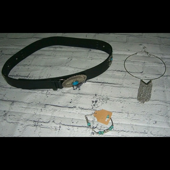 Outfit Bundle Southwestern Gray Minnetonka Boots - Picture 6 of 8